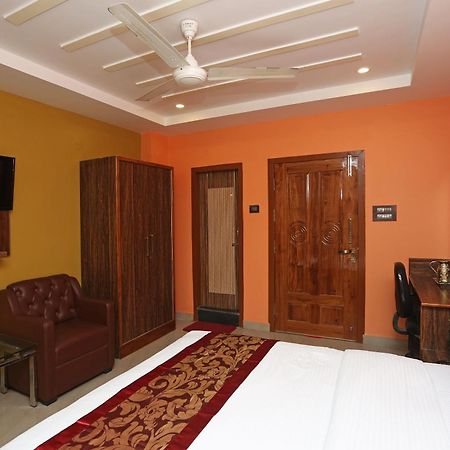 Dispur Super Hotel O Cherry City Cottage מראה חיצוני תמונה