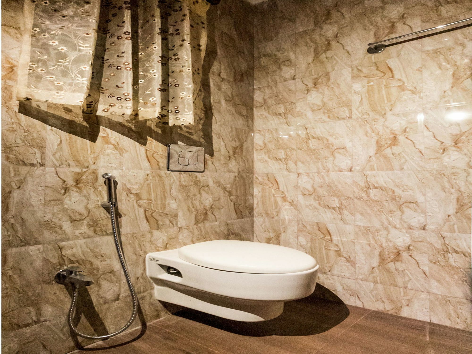Dispur Super Hotel O Cherry City Cottage מראה חיצוני תמונה