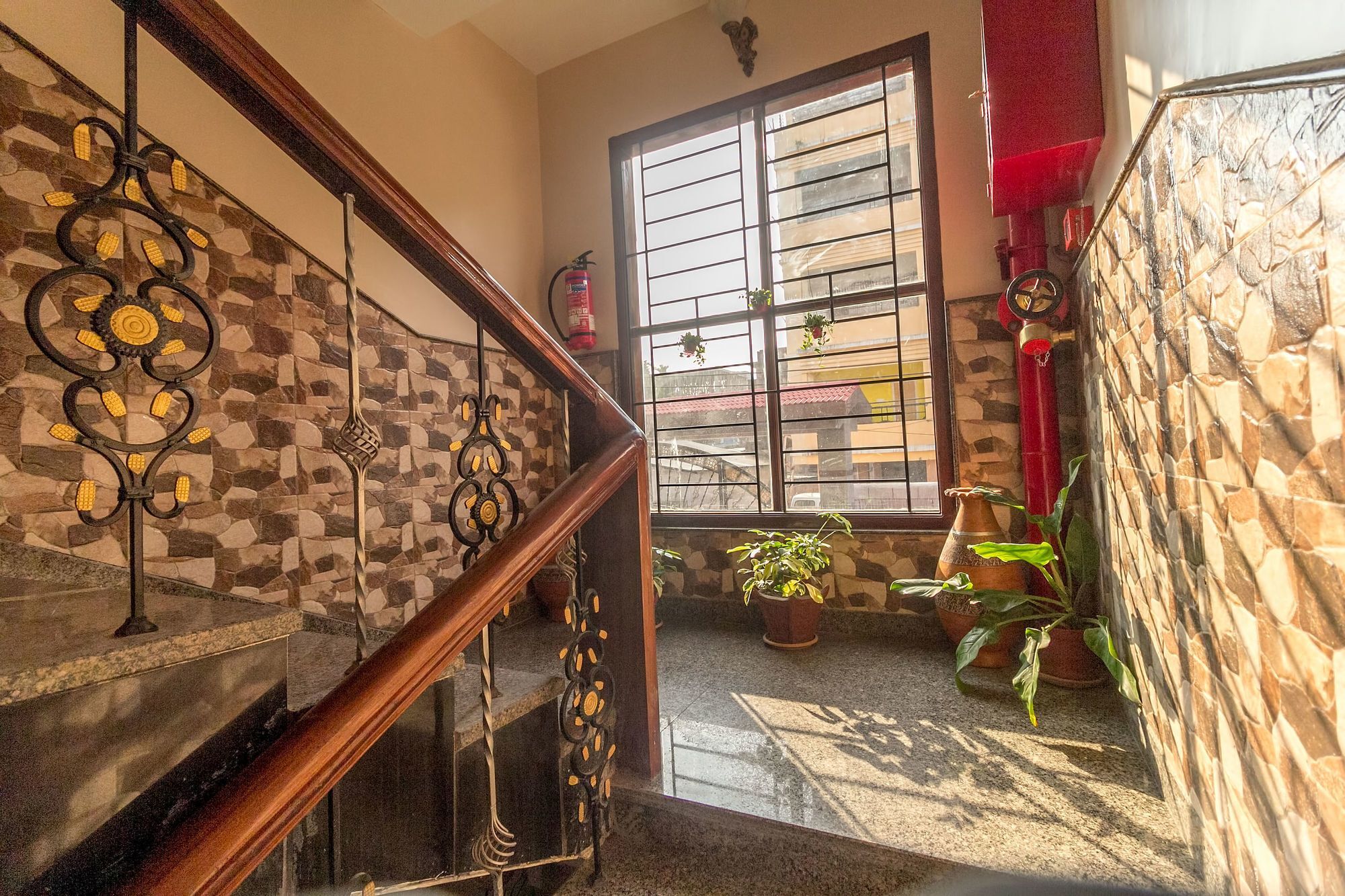 Dispur Super Hotel O Cherry City Cottage מראה חיצוני תמונה